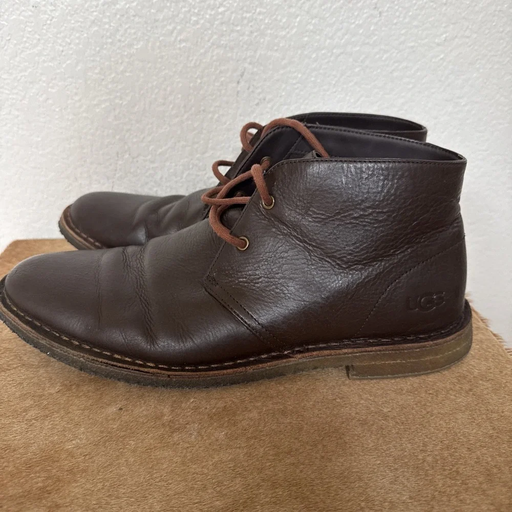 UGG Men's Boot Leather Shoes | Chukka Boot | Brown | M 11.‎ Look New